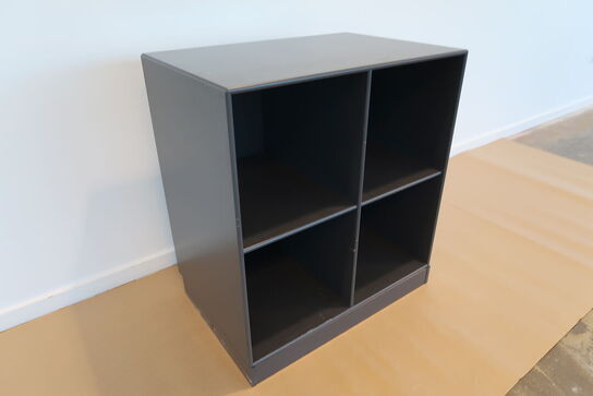 Montana reol med 4 rum + sokkel  MOMSFRI