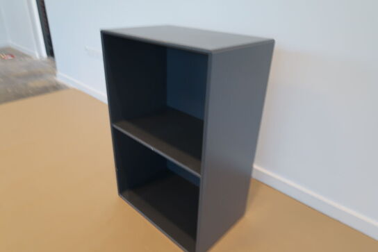 Montana reol med 2 rum  MOMSFRI