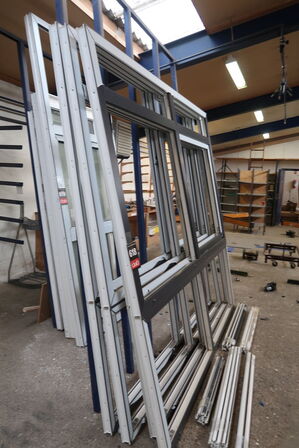 4 stk. Vinduespartier, Plast - Ubrugt (Uden glas)