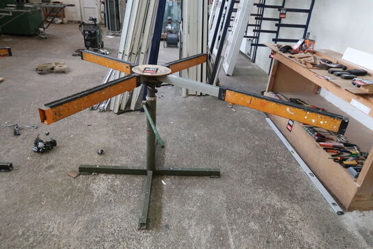 Værksteds karrusel med udtræksarme