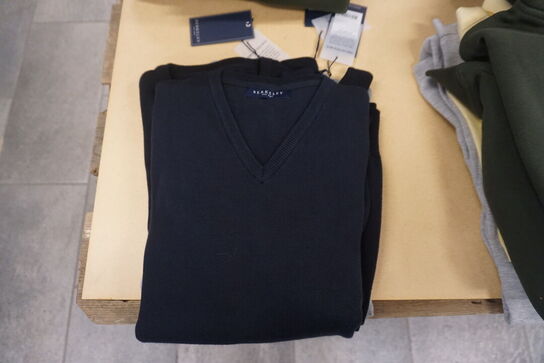 1 stk. Polo & 4 stk. Sweatshirts BERKELEY