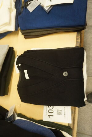 4 stk. Sweatshirts & 1 stk. t-shirt BERKELEY 