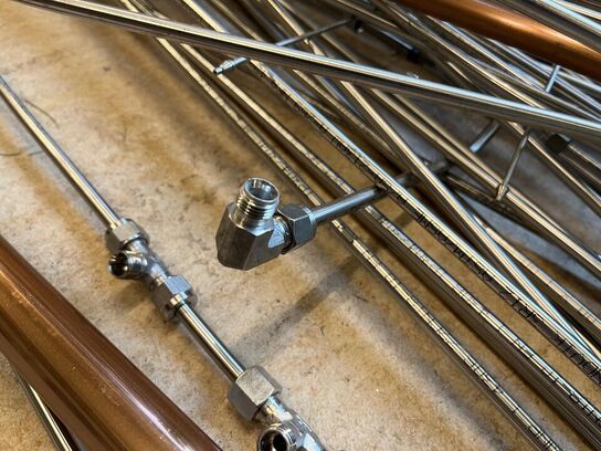 Diverse rør i mange tykkelser og længe