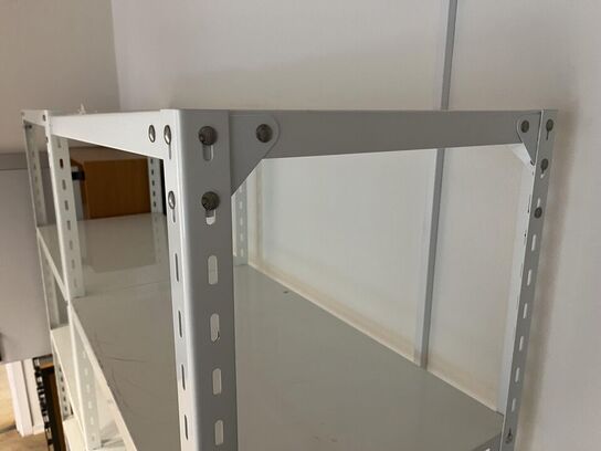 Reol system samt skab med skuffeer