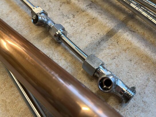 Diverse rør i mange tykkelser og længe