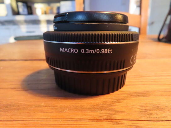 Kamera, CANON EOS 650D, flere linser, taske, lader og flash