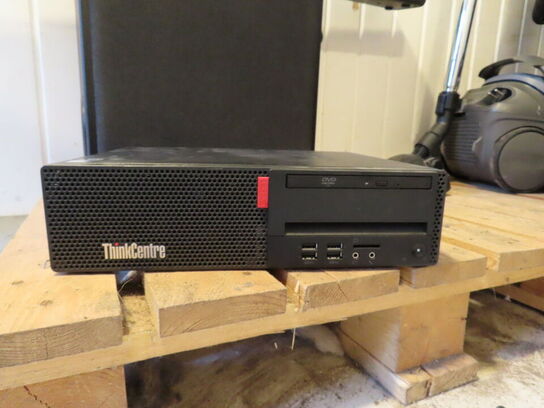 PC, LENOVO M710S, m. 4 GB HD og NVIDIA QUADRO P400 grafik