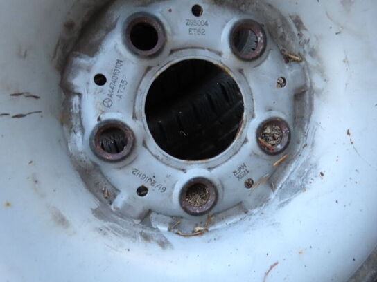 4 stk. helårsdæk på fælge, 205/65R16C 107/105T