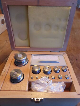 Kalibrationslodder messing,  1mg-1kg, KERN & SOHN  M1,  G8 -886