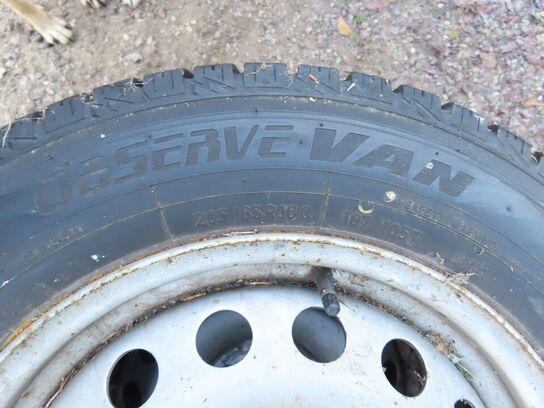 4 stk. helårsdæk på fælge, 205/65R16C 107/105T