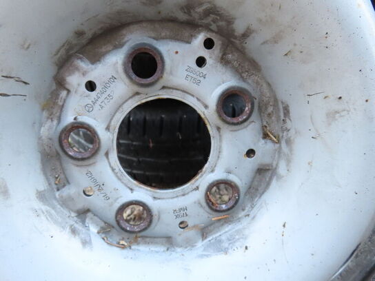 4 stk. helårsdæk på fælge, 205/65R16C 107/105T