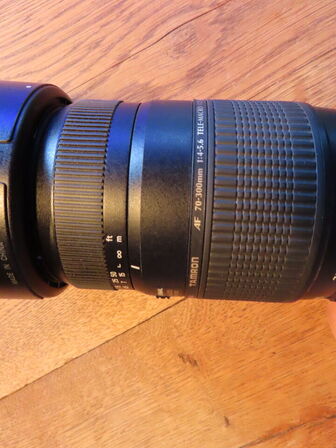 Kamera, CANON EOS 650D, flere linser, taske, lader og flash