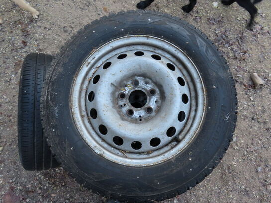 4 stk. helårsdæk på fælge, 205/65R16C 107/105T