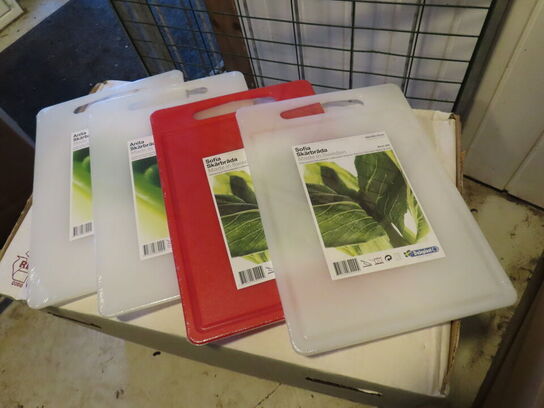 4 stk. skærebrædt, med og uden saftrille