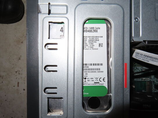 PC, LENOVO M710S, m. 4 GB HD og NVIDIA QUADRO P400 grafik