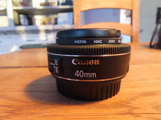 Kamera, CANON EOS 650D, flere linser, taske, lader og flash