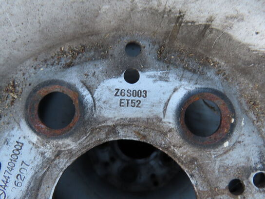 4 stk. helårsdæk på fælge, 205/65R16C 107/105T