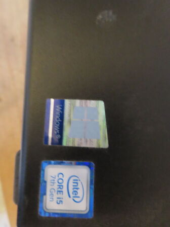 PC, LENOVO M710S, m. 4 GB HD og NVIDIA QUADRO P400 grafik