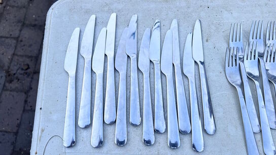 74 stk. bestik, IKEA og ADIALESSI