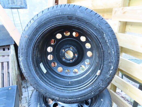 4 stk. sommerdæk på fælge, 215/60R17C 104/102H