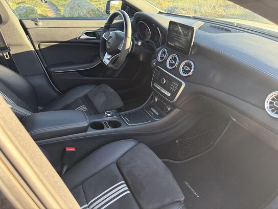 Mercedes-Benz CLA 200, AMG Line, White Art Edition 1,6 AUT. (MOMSFRI)