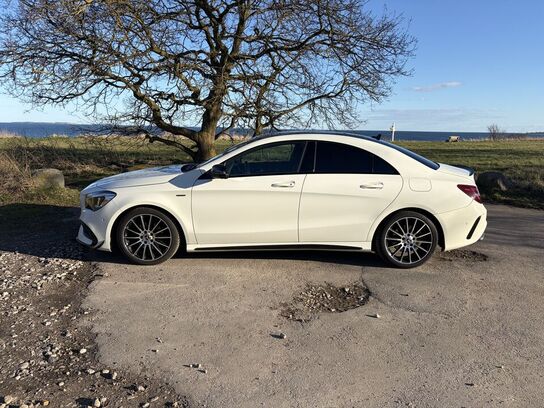 Mercedes-Benz CLA 200, AMG Line, White Art Edition 1,6 AUT. (MOMSFRI)