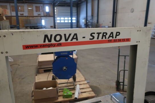 Omsnøringsmaskine NOVA-STRAP Nova-93 samt 2 pakker med omsnøring