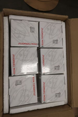 15 stk. trådløse termostater ROOM THERMOSTAT WH501RF