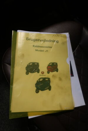 Kabinescooter J1 Kun 77 km! (Momsfri)