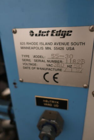 In-line vandskære maskine QTEC og Waterjet Pumpe QTEC 55-30