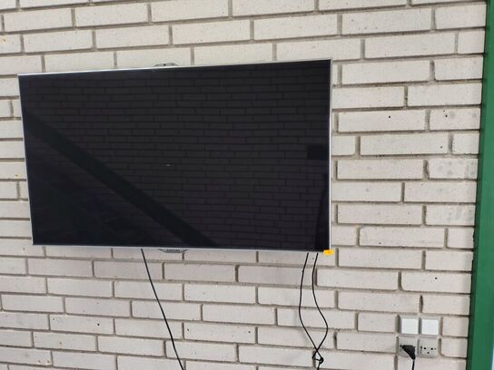 TV med vægophæng, uden fjernbetjening SAMSUNG  40"