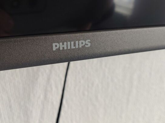 TV med vægophæng  PHILIPS Ca. 43"