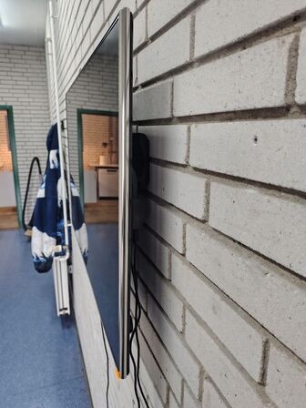 TV med vægophæng, uden fjernbetjening SAMSUNG  40"