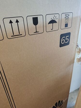 Mødeskærm med stativ,  65", ubrugt HUAWEI IdeaHub