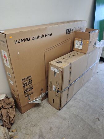 Mødeskærm med stativ,  65", ubrugt HUAWEI IdeaHub