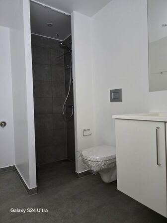 Færdigbyggede Badekabiner