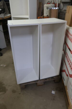 3 stk. væghængt reoler  