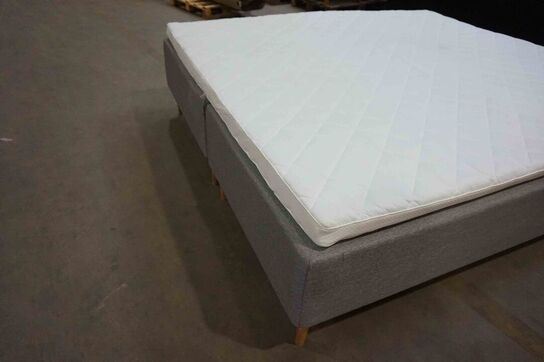 Huma Nordic boxmadrasseng 180x200 cm Lysegrå 