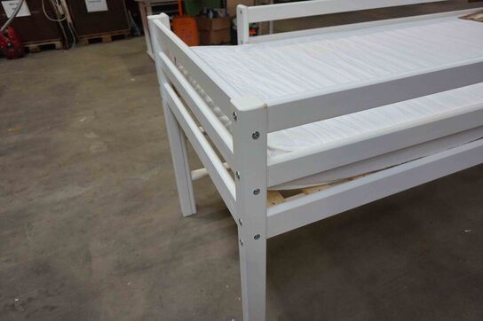 Spiloppe juniorseng med madras halvhøj 90x200 cm Hvid 