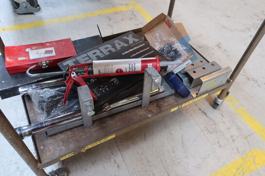 Hyldevogn med indhold