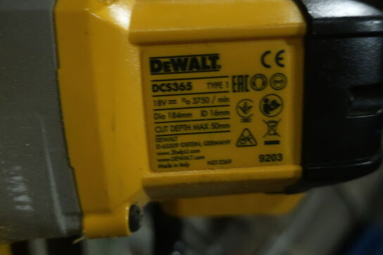 Akku kap/geringssav DEWALT DCS365