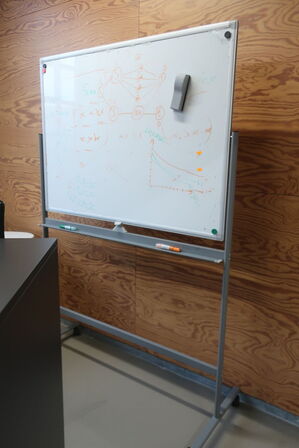 Whiteboard på hjul - 120x188 cm