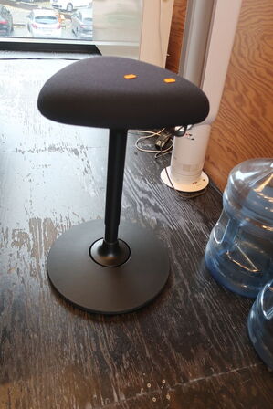 Ergonomisk skammel/stol DONATI