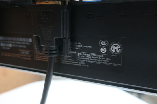 Elhæve/sænkebord skråt design inkl. DELL skærm