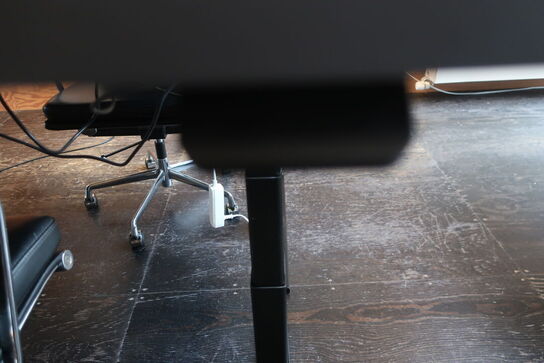 Elhæve/sænkebord HOLMRIS B8 - 160x80 cm inkl. kontorstol