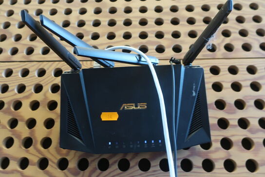 Wi-Fi router ASUS 