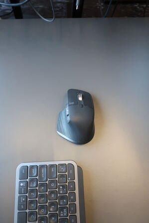 Buet skærm 49" DELL U4919DW inkl. tastatur/mus og webcam