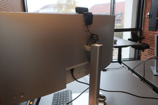 Buet skærm 34" DELL U3421WE inkl. tastatur/mus og webcam