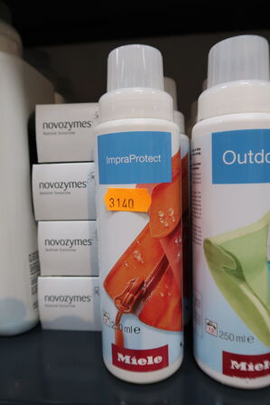 4 stk. specialvaskemiddel MIELE ImpraPotect samt caps