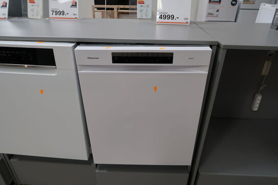 Opvaskemaskine HISENSE HU642D90W